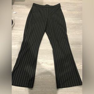 Women Hollister pants